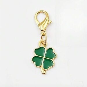 Gold and Green st Patrick’s day Clover Charm 310